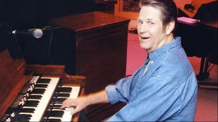Morre Brian Wilson, fundador dos Beach Boys, aos 82 anos